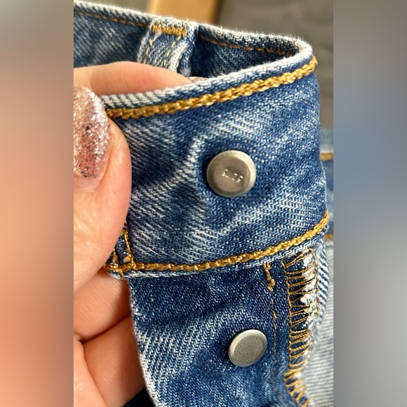 Levi's Original Vintage 501 Blue Distressed Jean Shorts Raw Hem — W28 - Picture 9 of 9